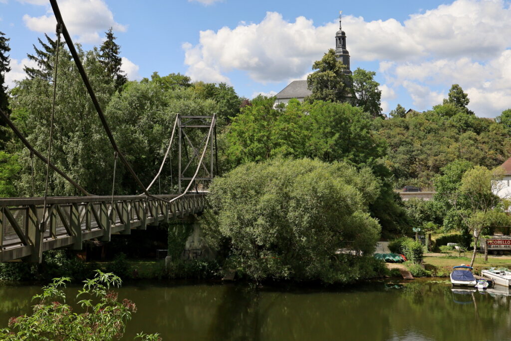 Lohnberg met de brug over de Lahn